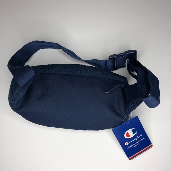 Champion Sherpa Prime Sling Bag - Picture 6 of 8